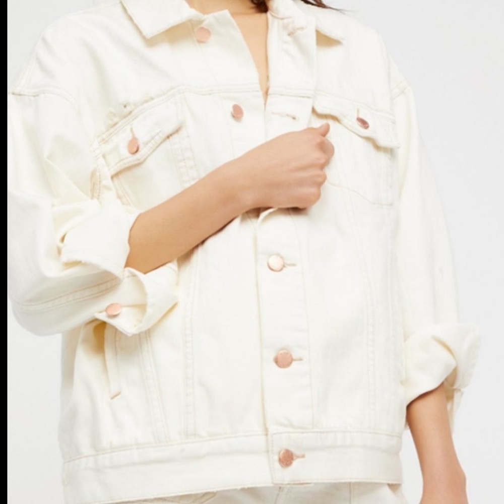 Free People dreaming in white denim jacket - Picture 1 of 8